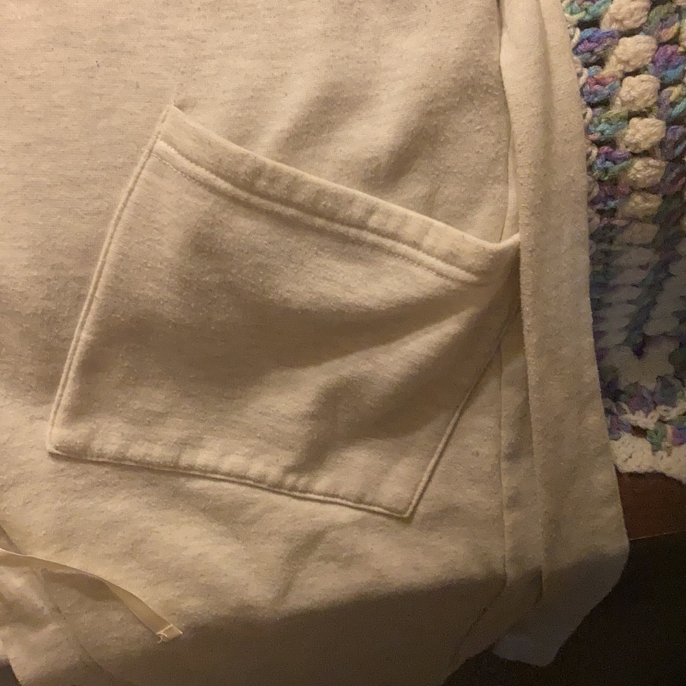 Quality Robe - Picture 4 of 7